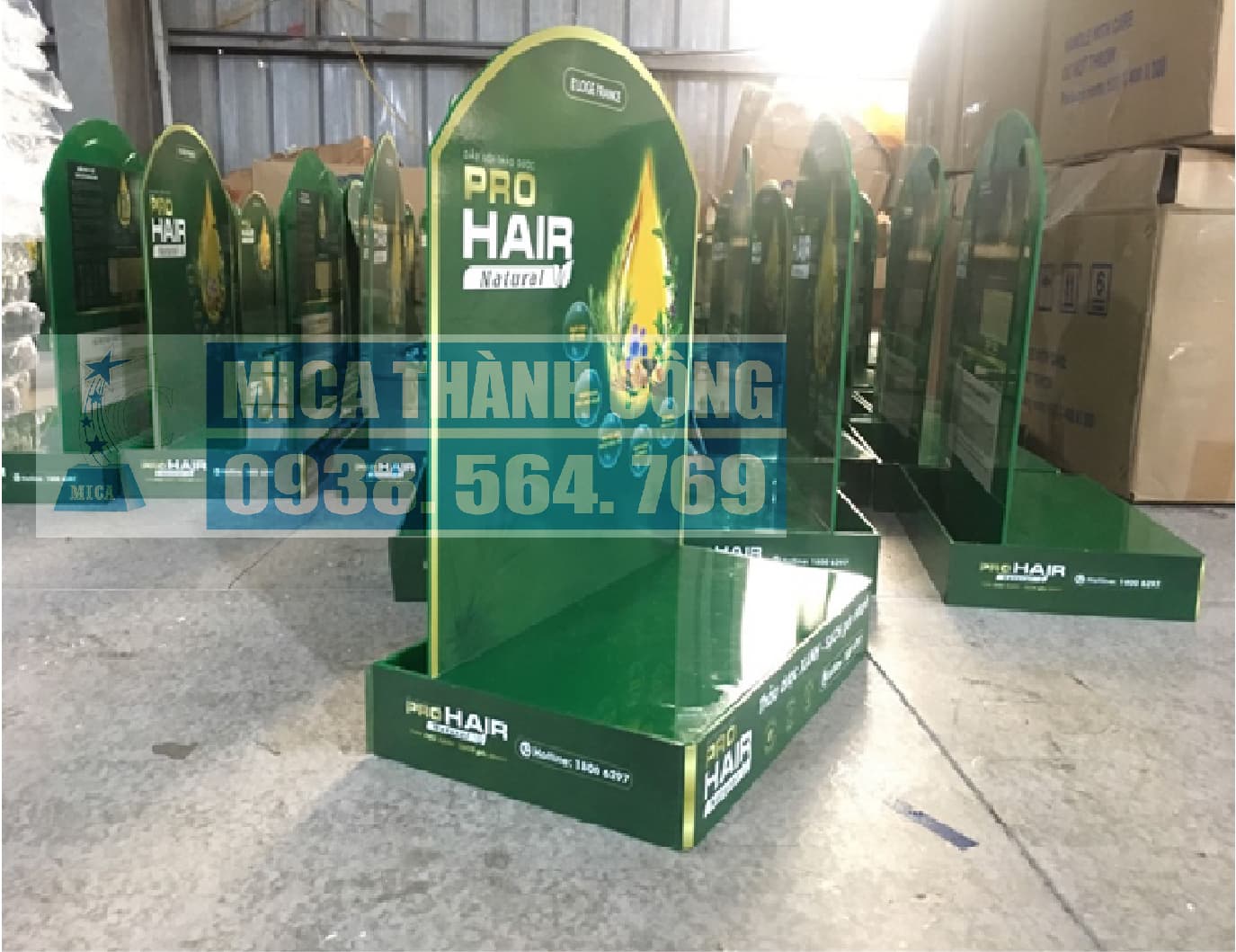 Kệ mica trưng bày dược phẩm