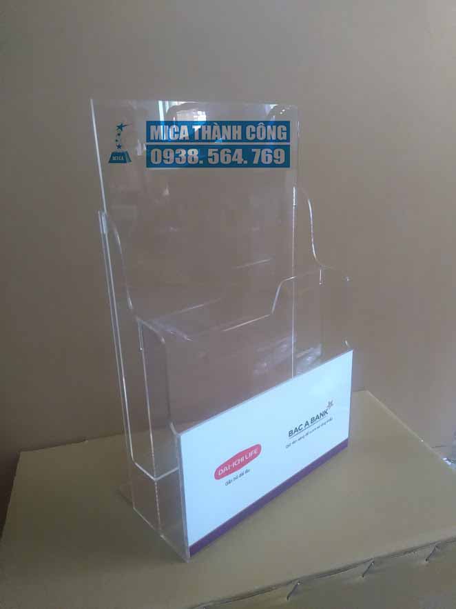 Kệ mica đựng tờ rơi