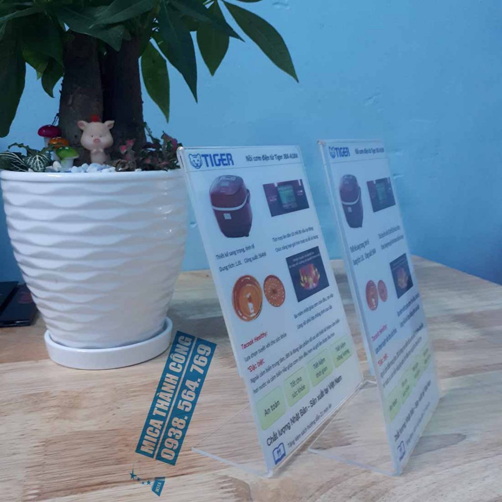 menu mica để bàn