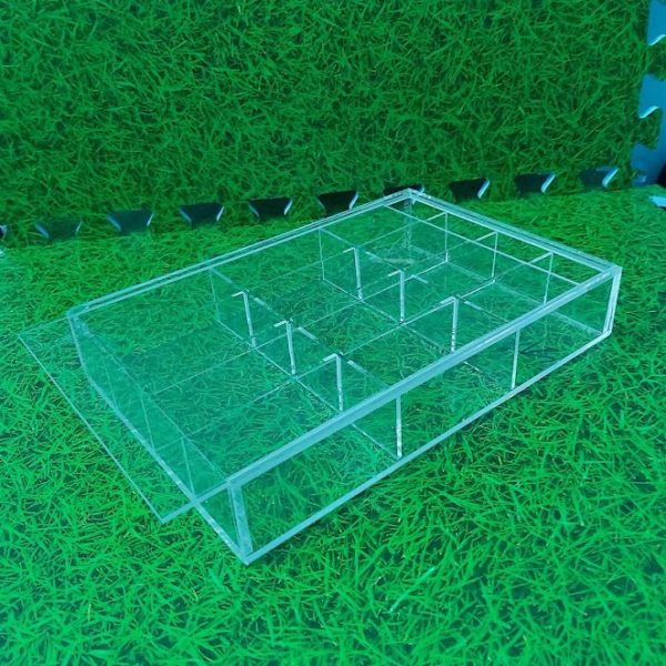 Hộp mica mỹ phẩm 3