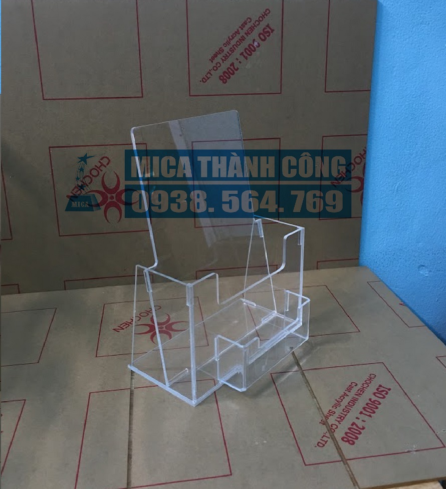 Kệ mica để tờ rơi có ngăn card visit