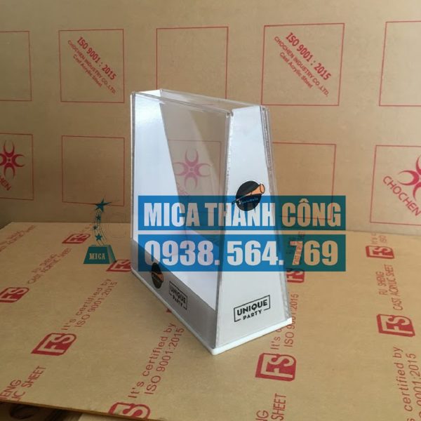 Hộp mica trưng bày