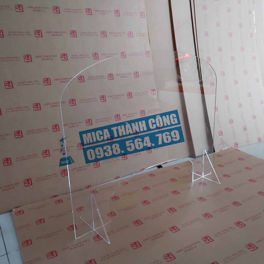 Tấm chắn giọt bắn mica để bàn